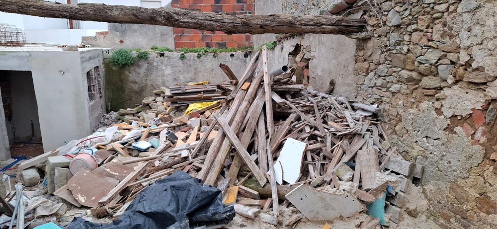 CARRINHAS CAIXA ABERTA, CAIXA FECHADA p/ recolha de entulho e resíduos