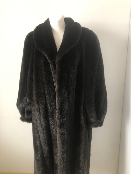 Futro futerko używane sztuczne do kostek długie ciepłe rozmiar XL 42