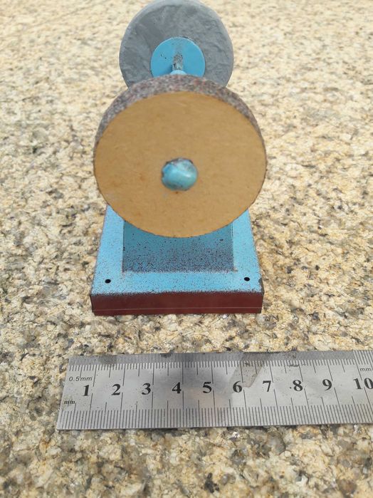 brinquedo técnico em chapa- Esmeriladora