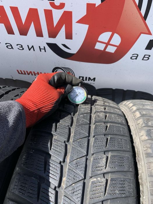 Шини  225/55 R19 Falken Зима  6,4-6,6мм