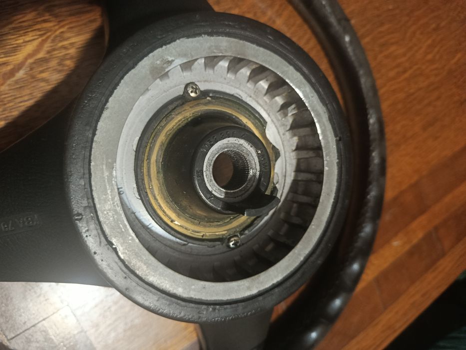 Продам кермо bmw e12 e28 e30 e32 e34 e36