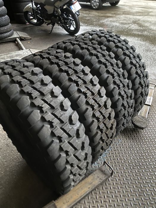 Pneus 32x10-15 Tensor (COMO NOVOS)