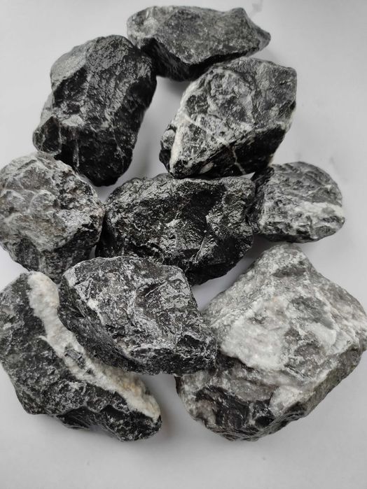 Kamień ozdobny NERO VENATO 40-30mm