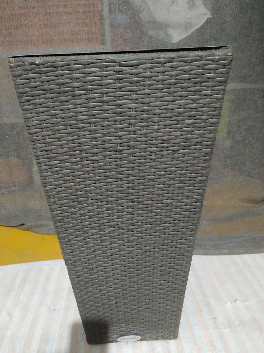 Floreira a imitar verga