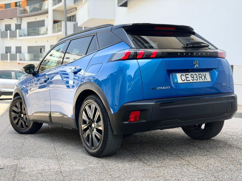 Peugeot e-2008 GT
