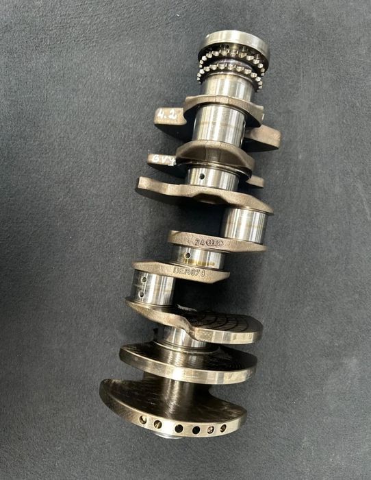 Cambota (Crankshaft) Audi A8 D3 4.2 FSI V8 BVJ 2007+ EPC