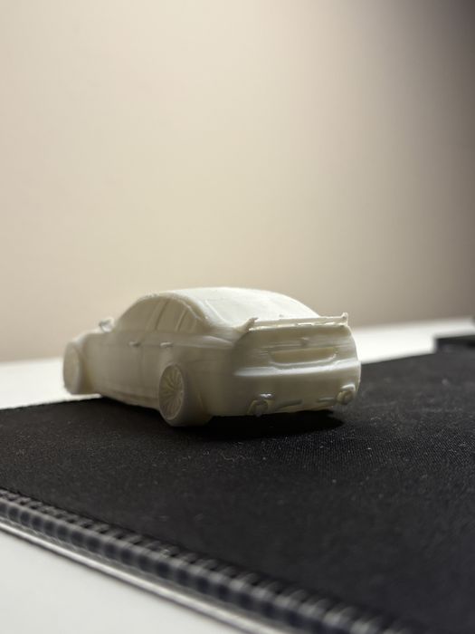 Bmw e90 figurka  white