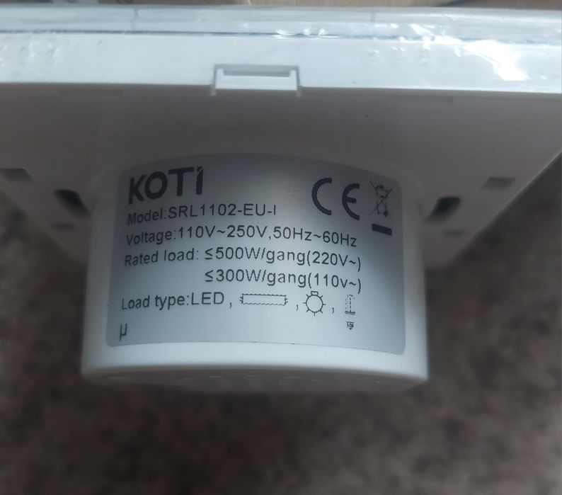 Włącznik dotykowy szklany biały