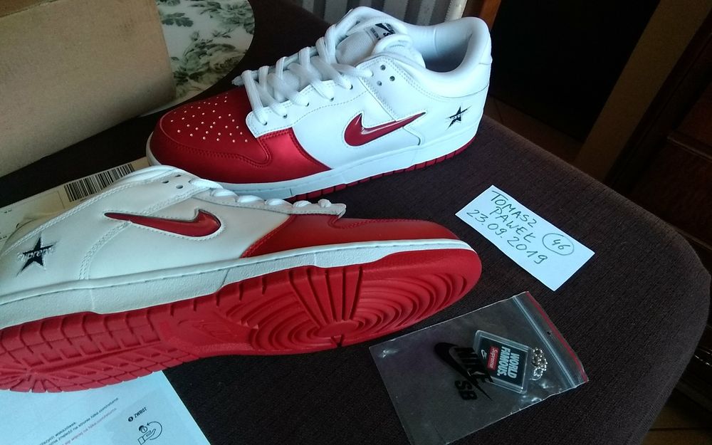 (roz. 46) Nike SB DUNK SUPREME roz. 46 (30 cm) biało czerwone low
