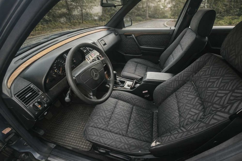 Mercedes C200 Motor Impecável Inspeção Até Agosto