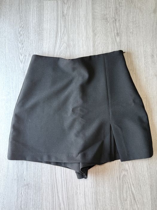Saia calçao ZARA - como nova