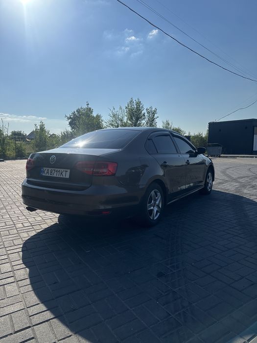 Продам Volkswagen jetta 6 рестайлинг 2014 год