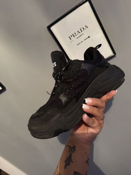 Buty sportowe. Adisasy