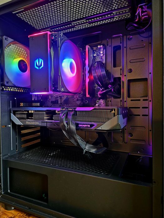 NOWY Komputer gamingowy RX 9070GRE/RYZEN 7500F/16GB/1TB/GWARANCJA!