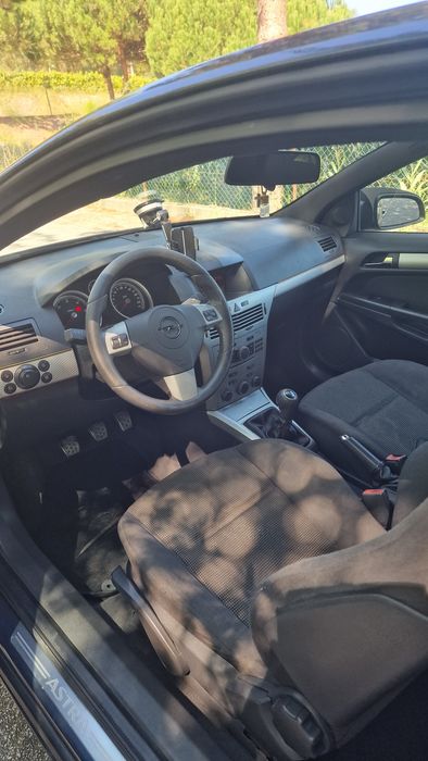 Opel Astra GTC 1.7