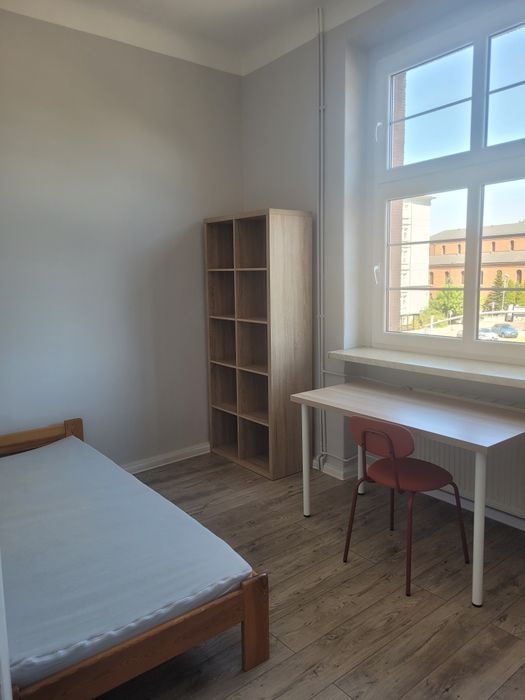 Studencki pokój w sercu Gliwic – wygodnie i blisko uczelni