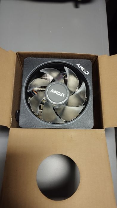 Cooler AMD Novo na caixa64354211625475120