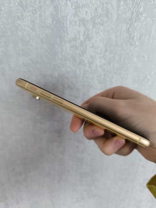 Apple iPhone XR 64 ГБ Neverlock
