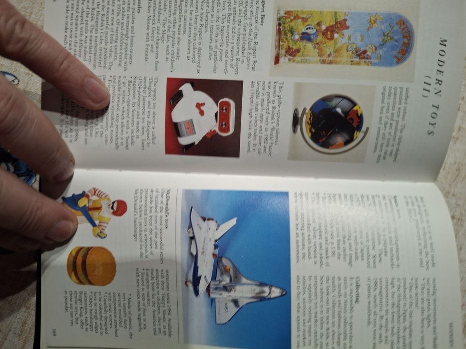 Livro  brinquedos em inglês