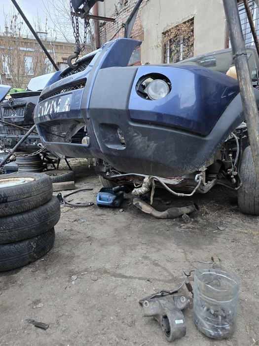 Бампер передний Land Rover Freelander 1 рестайлинг 2003 - 2006 Ленд Ровер Фрілендер 2004 год передній в сборе