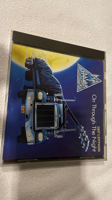 Cd - Def Leppard ‎– On Through The Night64552022030723120