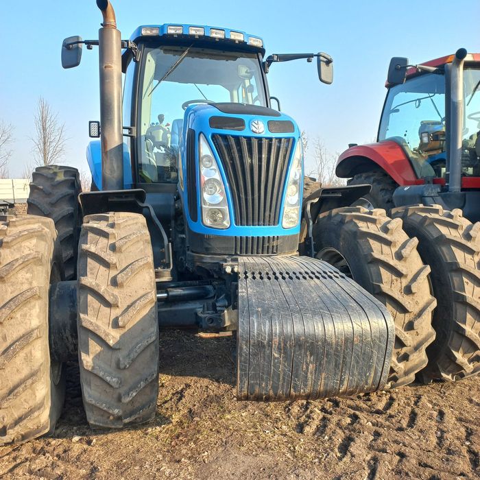 Продам трактор  New Holland Т8050