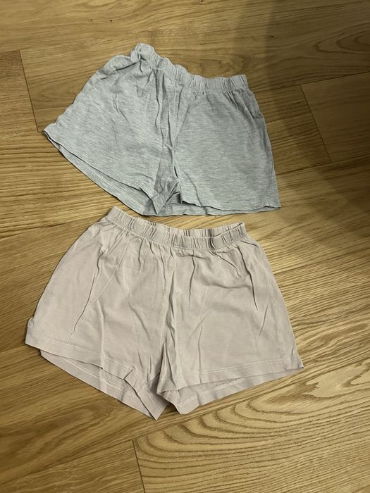 2 szt krótkich spodenek H&M  rozm. 116