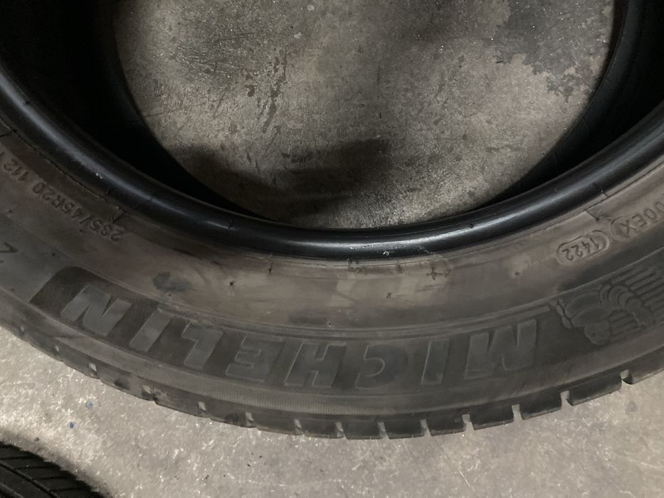 Quatro pneus 285/45R20 Michelin