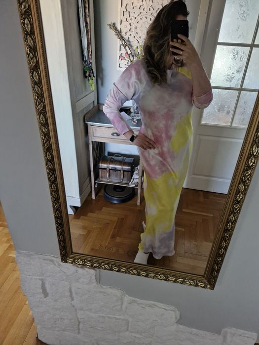 Śliczna sukienka nowa 44