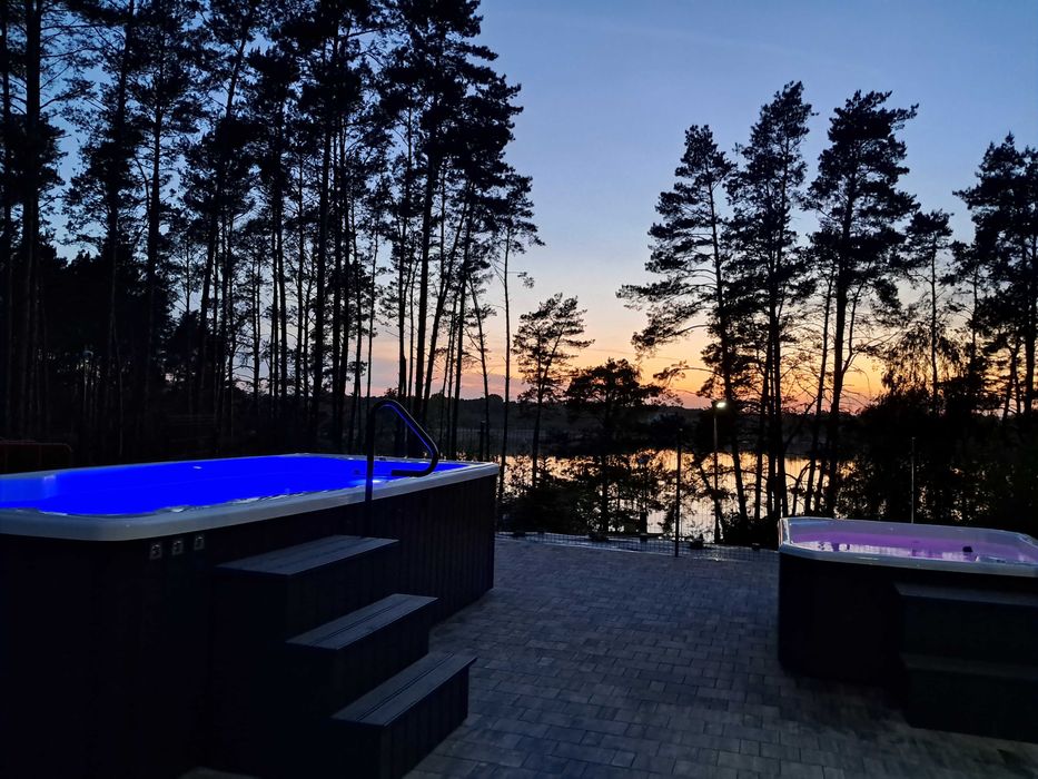 Domek nad jeziorem Ośrodek Basen Jacuzzi Ostoja Lipiny Wakacje Las