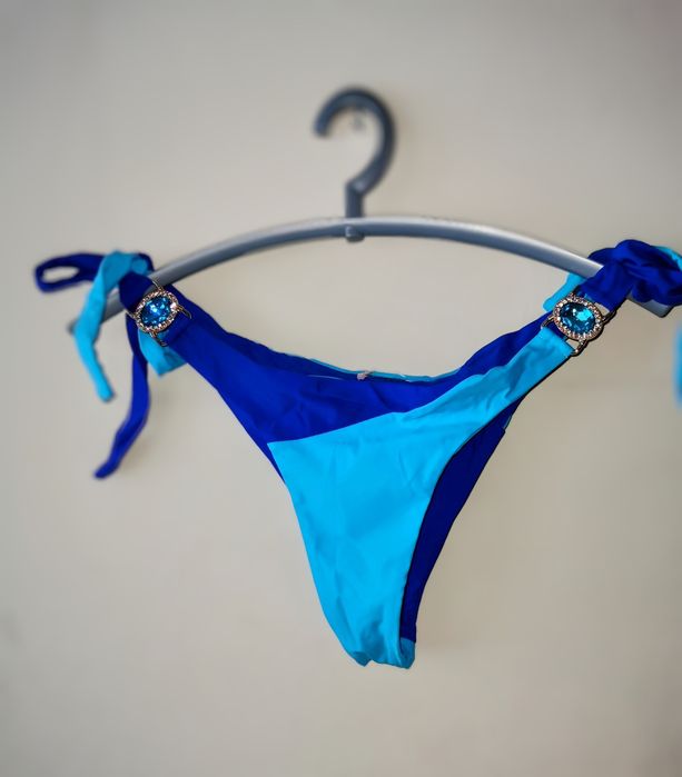 Dół majtki bikini