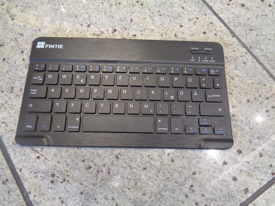 Fintie - ultra cienka klawiatura Bluetooth z niemieckim układem Qwertz