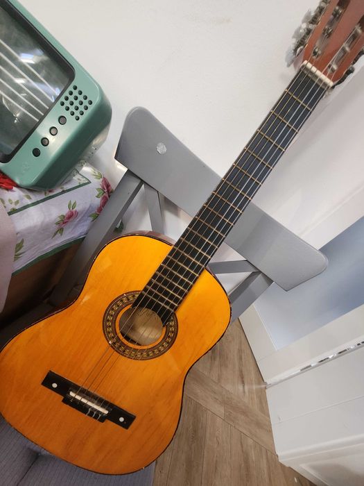 Gitara mała klasyczna dla dziecka używana stan dostateczny