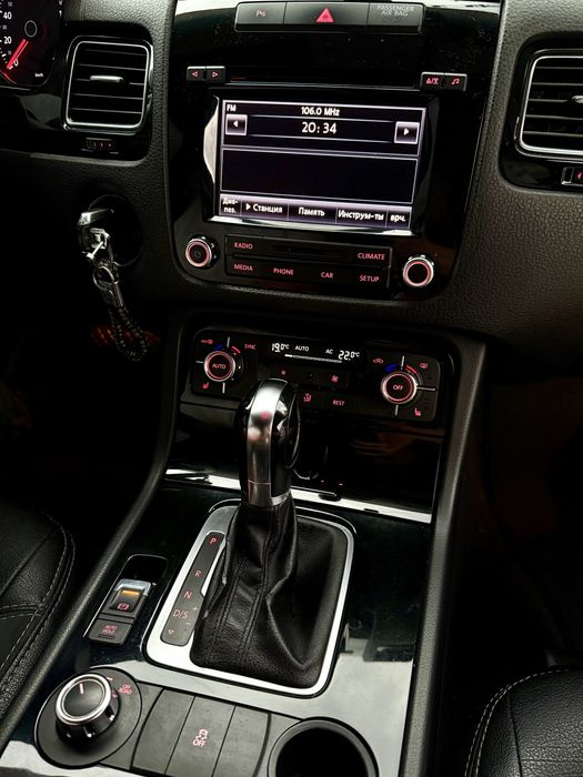 Продам автомобіль Volksvagen Touareg