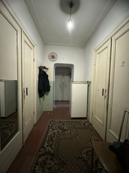 Продам Трехкомнатную Сталинку на 1участке -Червоная.