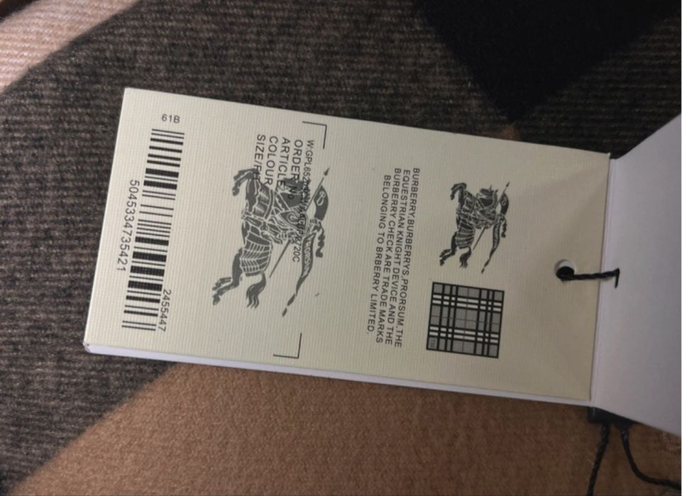 Szalik nowy burberry