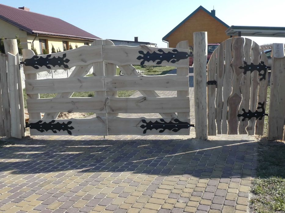 brama drewniana bramy drewniane ogrodzenie ogrodzenie płoty płot