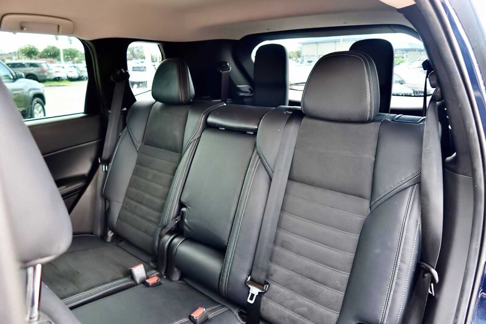 Mitsubishi Outlander SEL      2022
