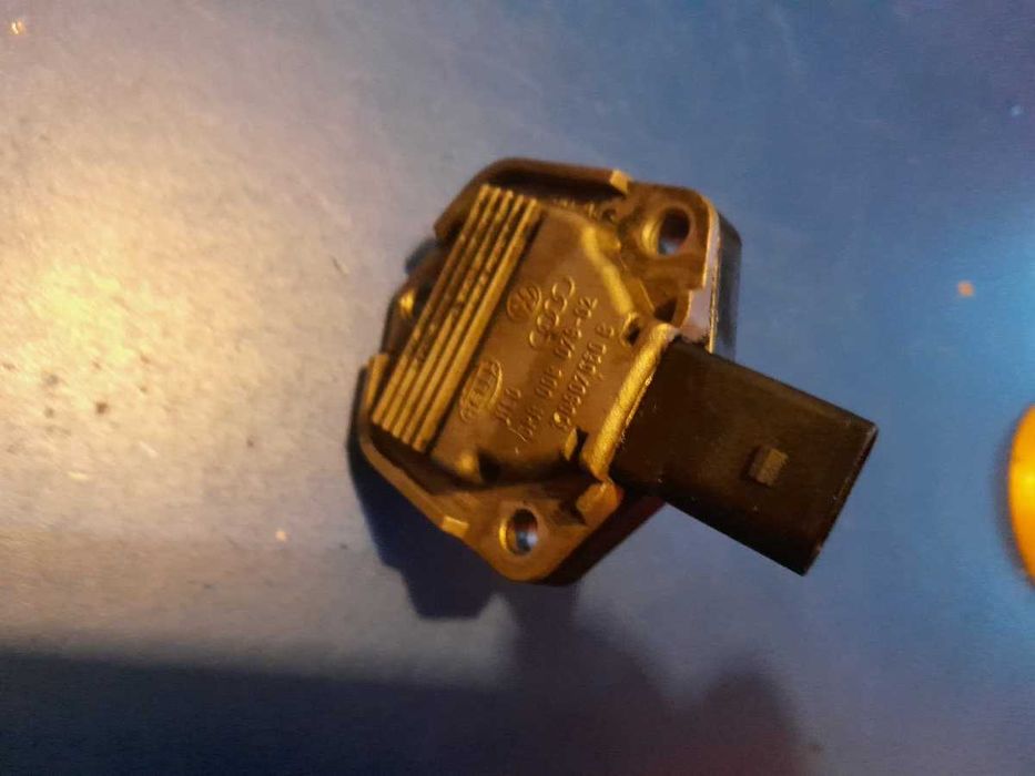 Czujnik poziomu oleju w misce Audi Vw Seat Skoda 1J0'907660B