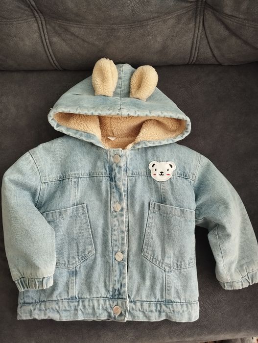 Куртка джинсова.