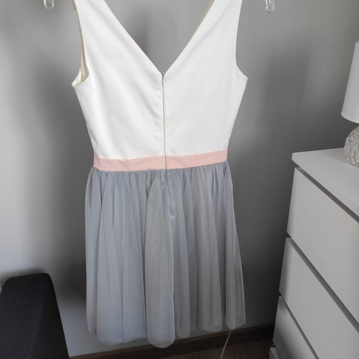 Sukienka z tiulem roz. 34