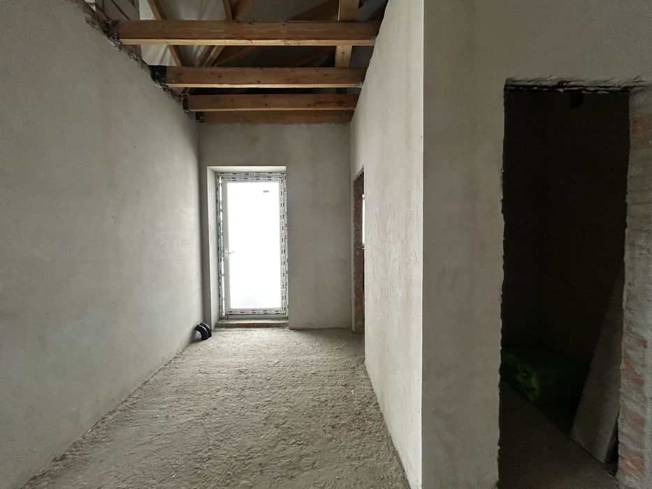 Одноповерховий ОСОБНЯК з гаражем