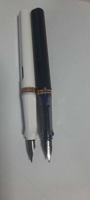 Нові чорнильні ручки Lamy Safari