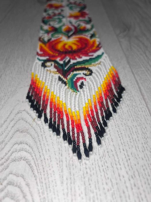 Гердан з мотивами петриківського розпису