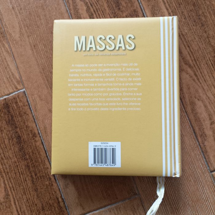 Livro de receitas italianas com Massas