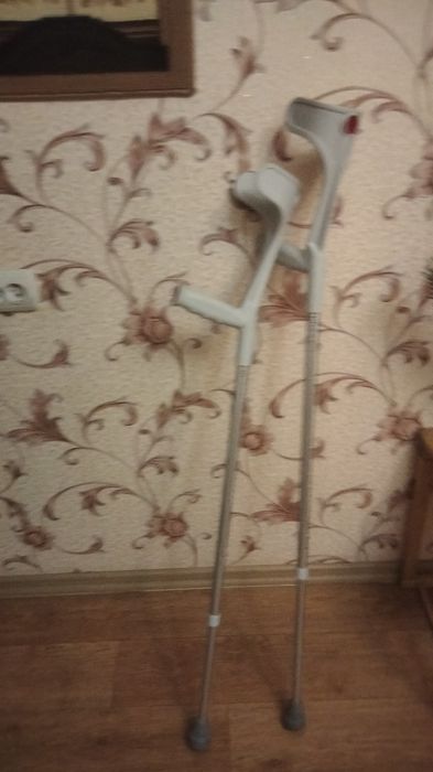 Милиці під лікоть