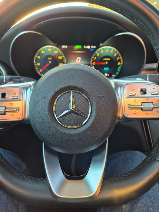Mercedes-Benz GLC 300 — fotografia 3