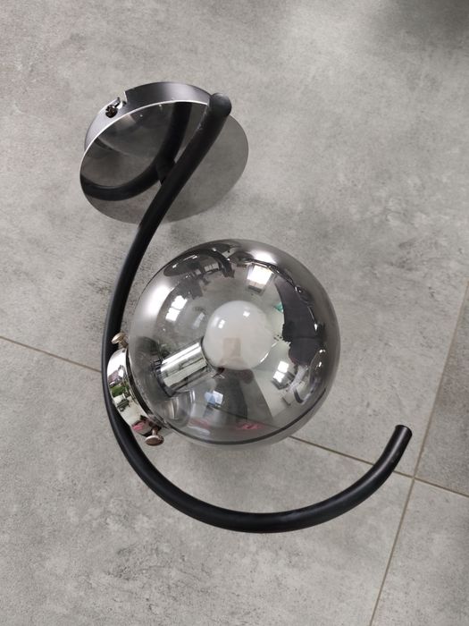 Lampa sufitowa i dwa kingiety