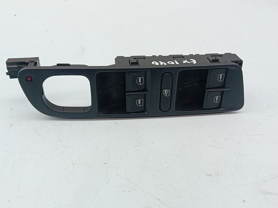 Comando / botão / interruptor vidros frente esquerdo VOLKSWAGEN Tiguan
