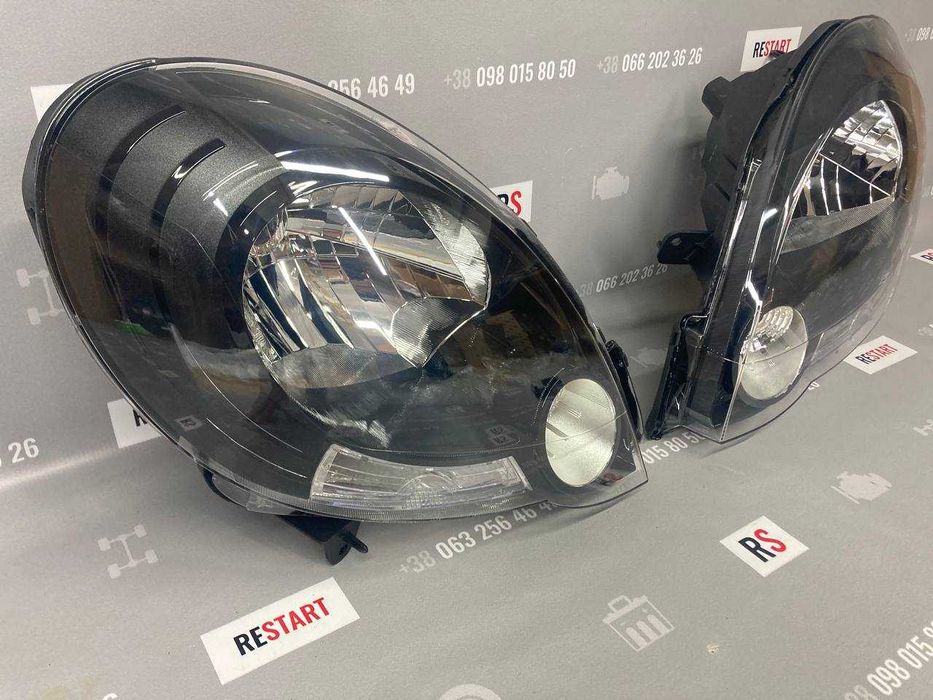 Фари передні чорні на Renault Kangoo 2 (Рено Кенго 2) 2008-2013